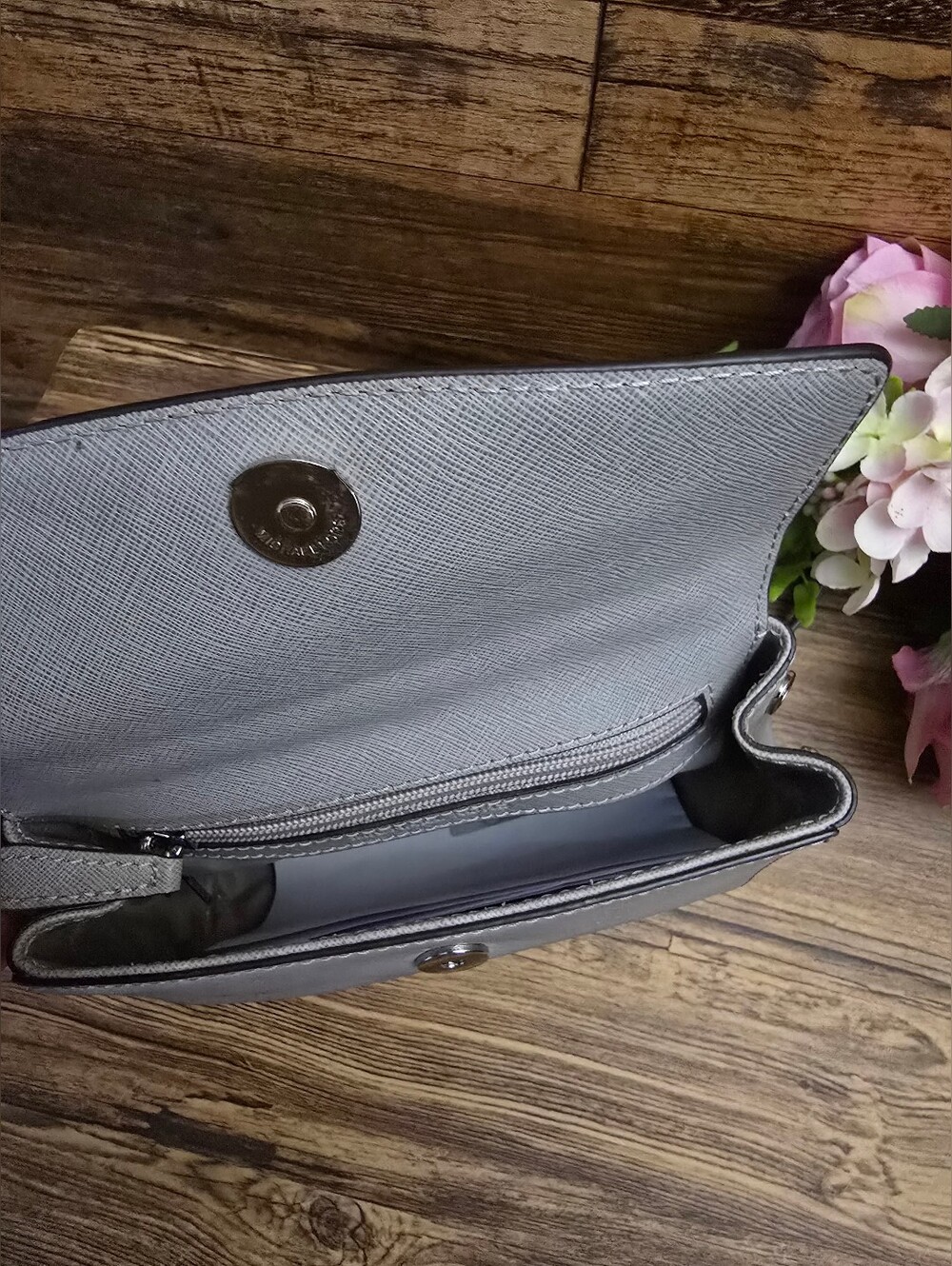 Michael Kors Ava Small Saffiano Leather Crossbody Satchel in Small Gray - Picture 3 of 3